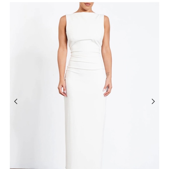 Effie Kats Verona Gown - Ivory - Picture 1 of 2